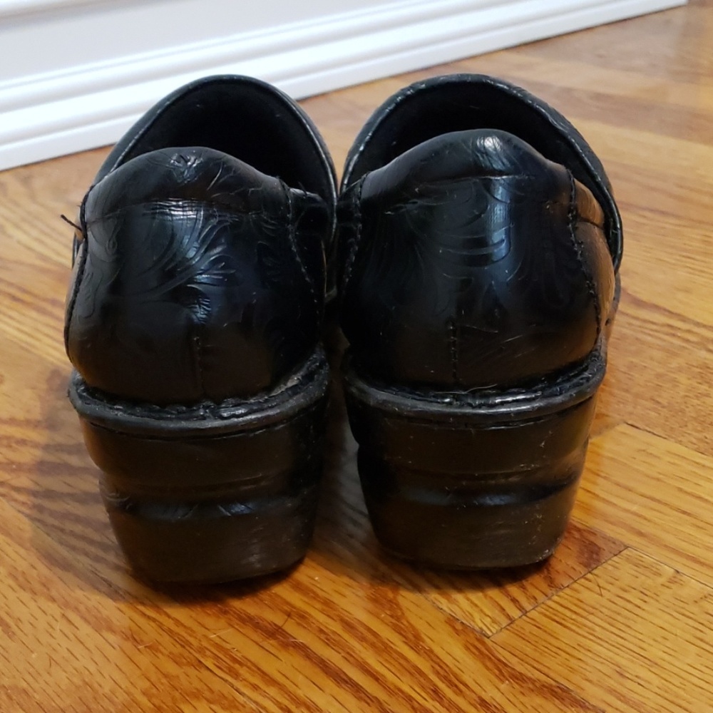 B.O.C. CLOGS - Picture 3 of 5